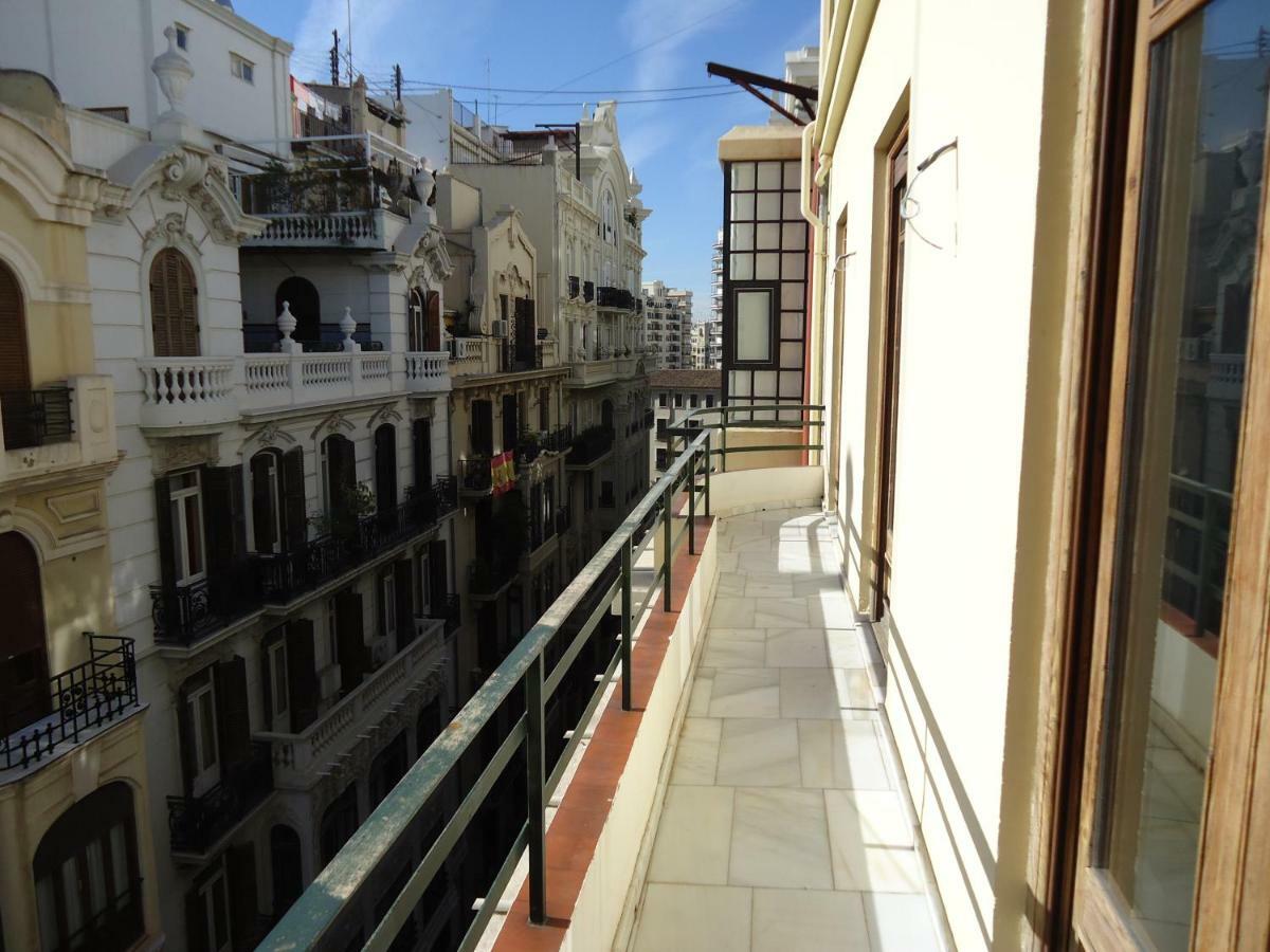 شقة Entre La Estacion Y El Ayuntamiento فالنسيا المظهر الخارجي الصورة